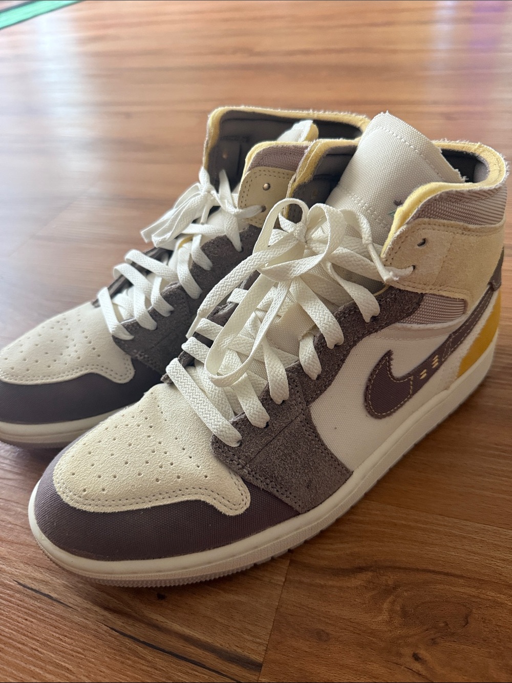 Slightly Used Nike Air Jordan Mens Sneaker